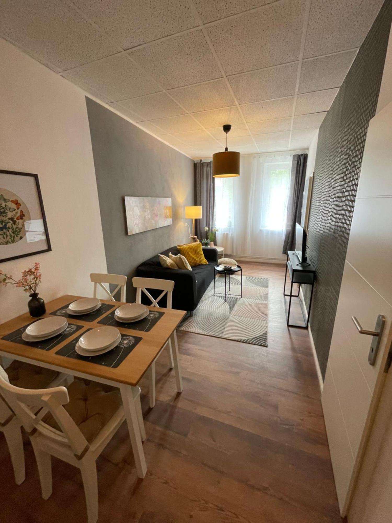 Appartement "Ilse" An Der Goitzsche Inklusive Parkplatz Bitterfeld-Wolfen Kültér fotó